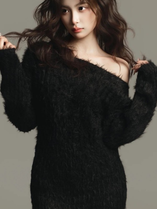 Black Portrait Photography Clo - Ethnic Clothing & Online Fashion Store Khaadi Us review and price